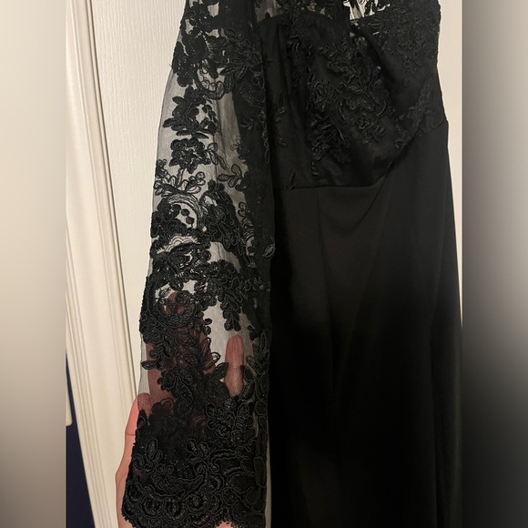 Women’s one sleeve lace detail gown - Picture 2 of 3